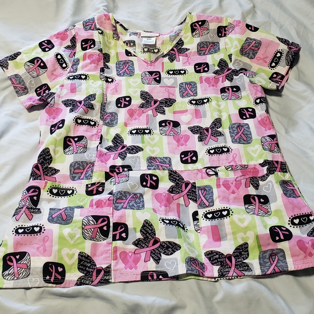 Scrubstar pink top